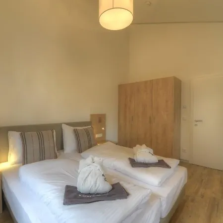 بنتهاوس باي رينتالس * كابرون